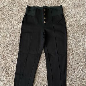 ZARA skinny black legging - front gold buttons